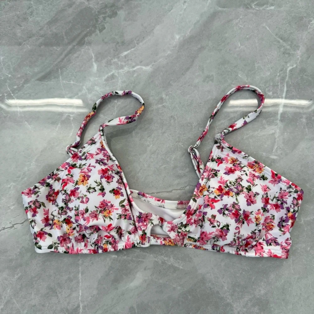 Women’s Aeropostale Ditsy Floral Bikini Cutout High Waisted Scoop Neck Small - Picture 5 of 16